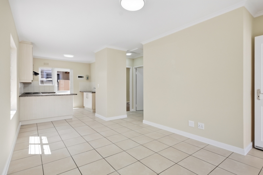 2 Bedroom Property for Sale in Sunningdale Western Cape